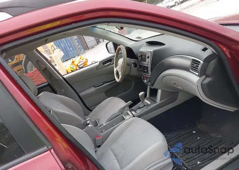 2013 Subaru Forester 2.5X Premium z USA, uszkodzony, nr VIN JF2SHADCXDH400460